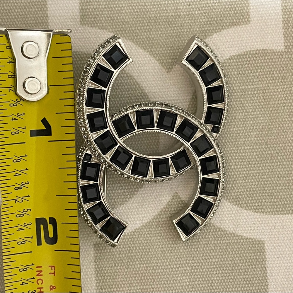 NEW!  Chanel Black and Silver Brooch - Picture 7 of 7